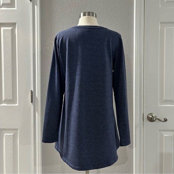 ❗️3/$20❗️Logo by Lori Goldstein Brushed Terry Mixed Media Top - Picture 6 of 11